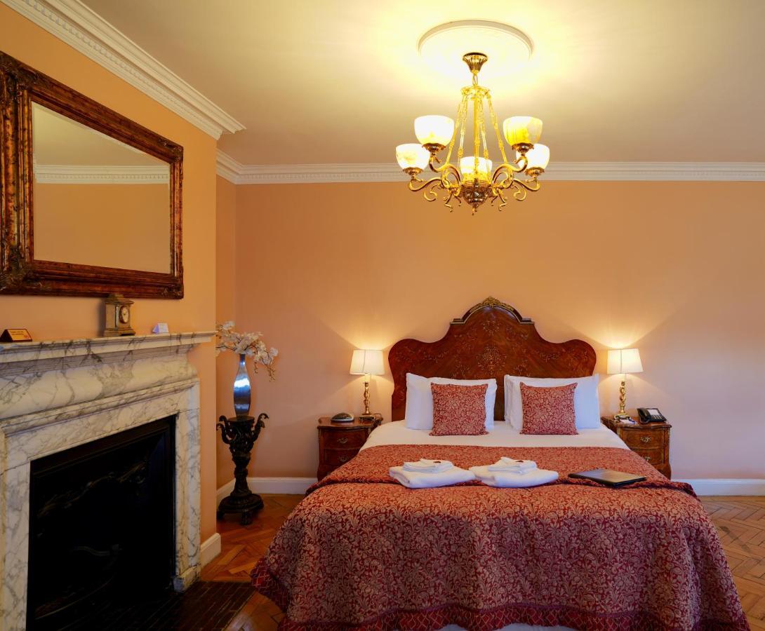 St Giles House Hotel 4*